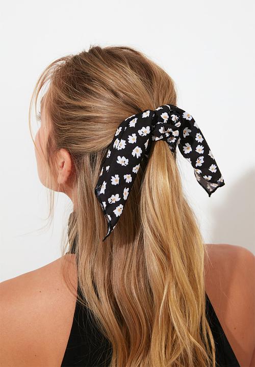 Trendyol - 2 Pack scrunchie - black & neutral