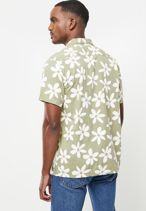Levi’s® - Short sleeve classic camper eden tea print - green & white 