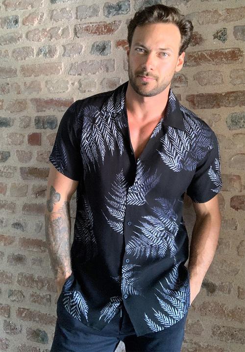 Trendyol - Leaf print short sleeve shirt - black