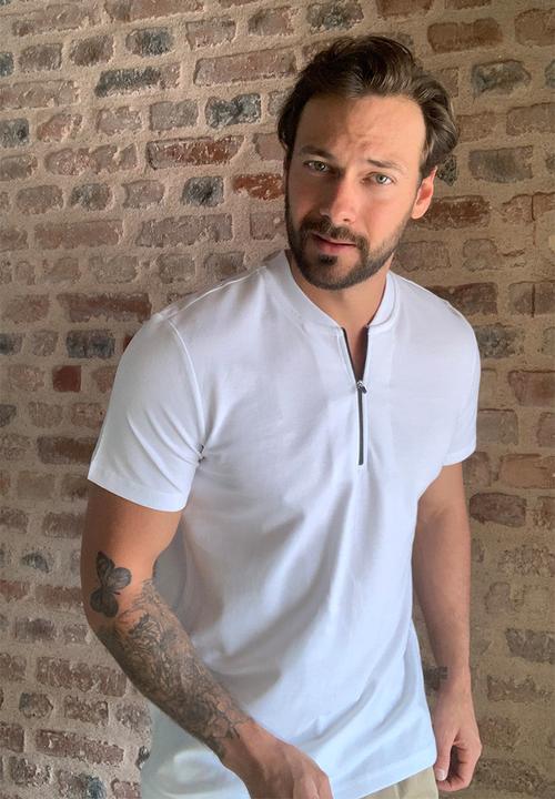 Trendyol - Quarter zip short sleeve tee - white