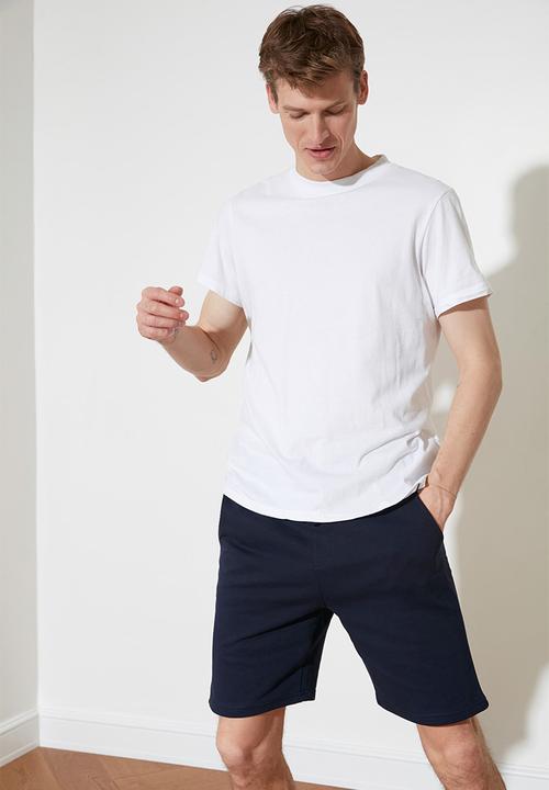 Trendyol - Lucas plain shorts - navy