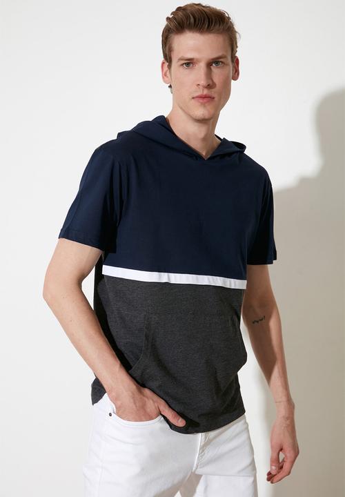 Trendyol - Kangaroo pocket hooded short sleeve tee - navy