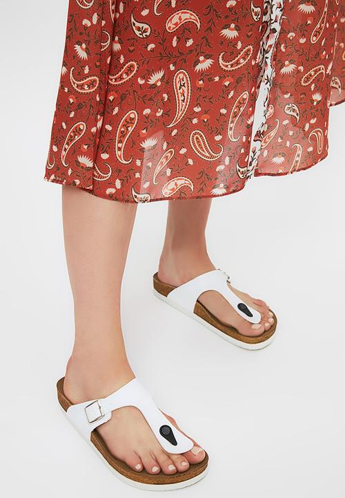 Trendyol - Toepost slide - white