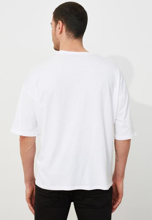 Trendyol - Chest print short sleeve tee - white