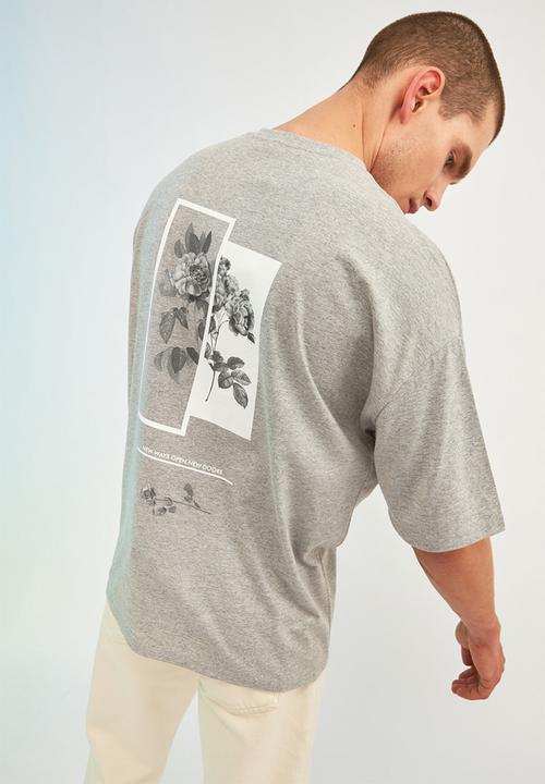 Trendyol - Flower back print short sleeve tee - grey