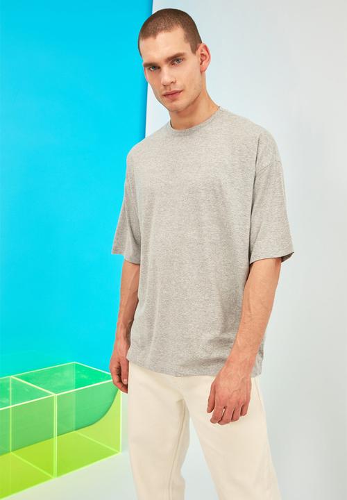 Trendyol - Flower back print short sleeve tee - grey