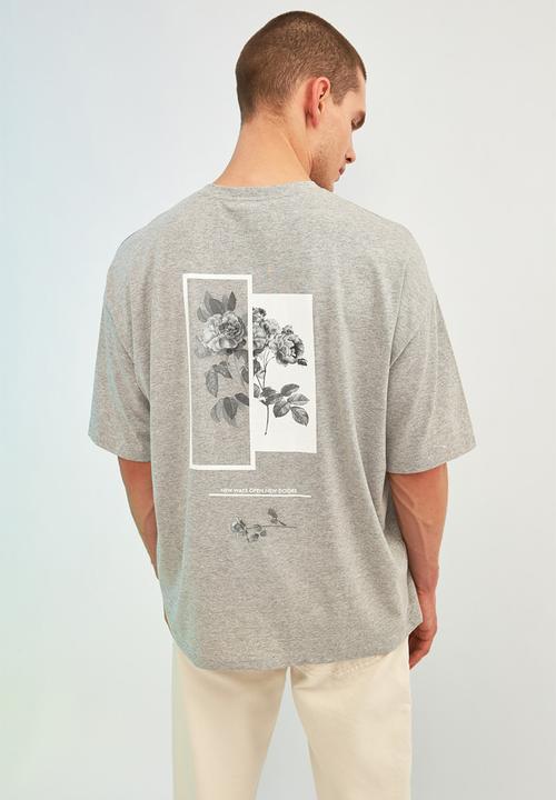 Trendyol - Flower back print short sleeve tee - grey