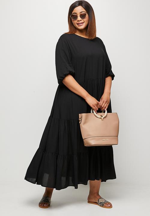 edit Plus - Short sleeve crew woven tiered maxi - black