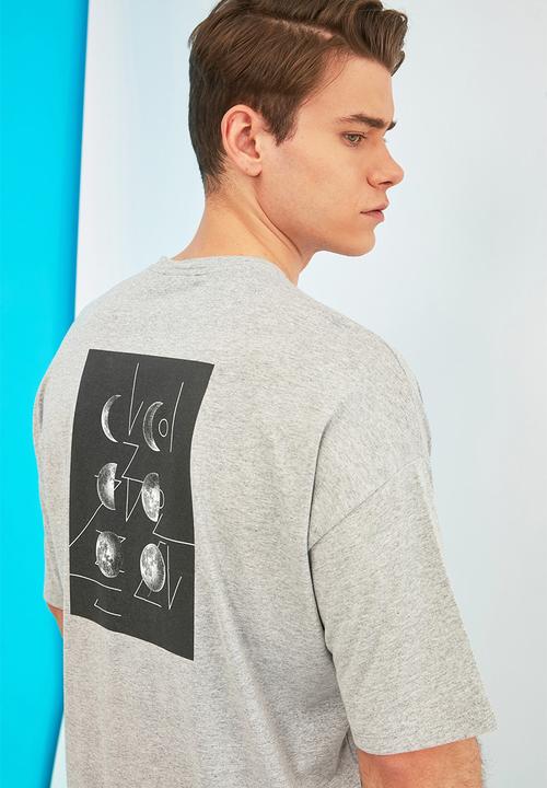 Trendyol - Moon back print short sleeve tee - grey