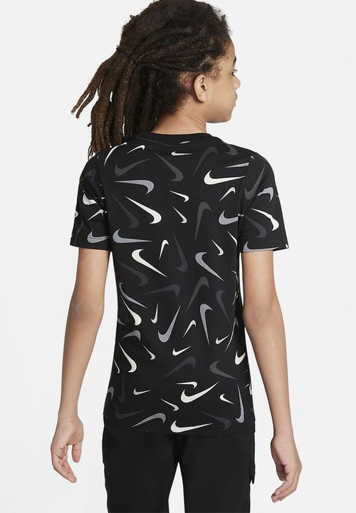 Nike - B nsw tee swoosh aop fa21 - black