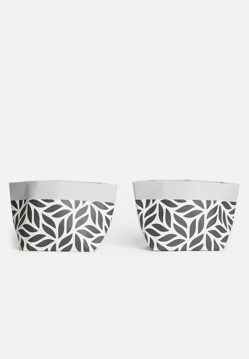 Inspired Vision Studios - Angella set of 2 canvas planters - black & white