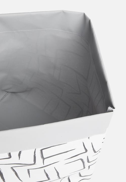 Inspired Vision Studios - Forma canvas planters - white