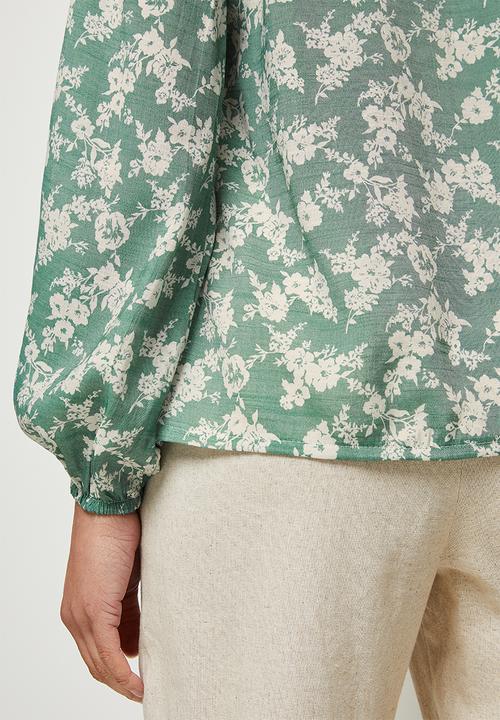 edit - Long sleeve vneck shell - sage floral