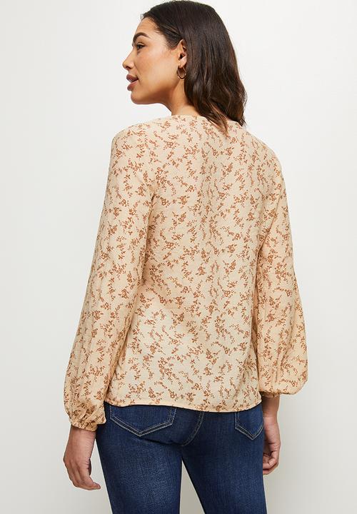 edit - Long sleeve V-neck shell - natural floral
