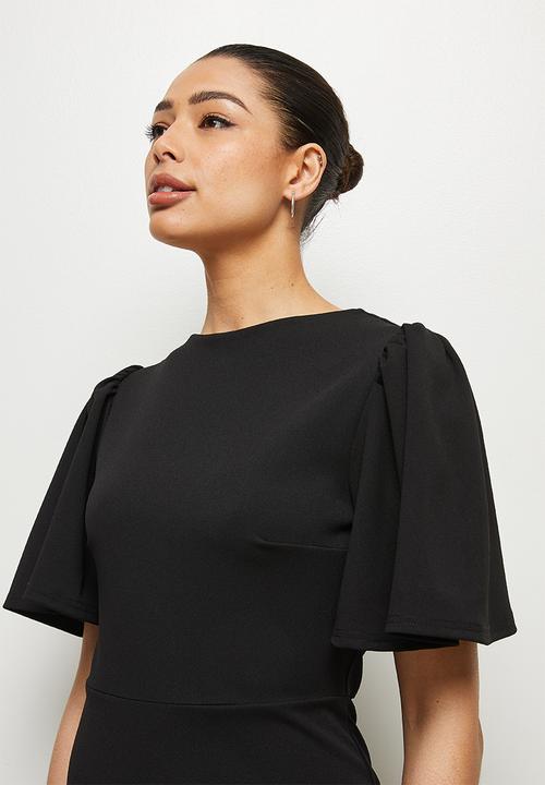 edit - Crepe flutter sleeve fit & flare - black