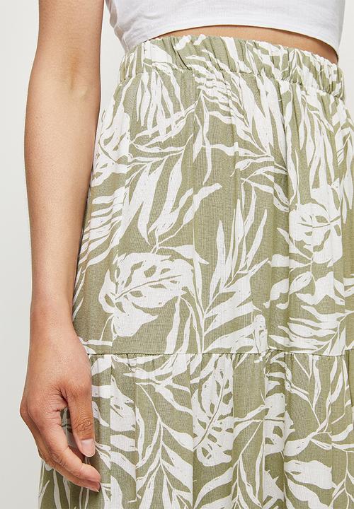MILLA - Tiered maxi skirt - green & white 