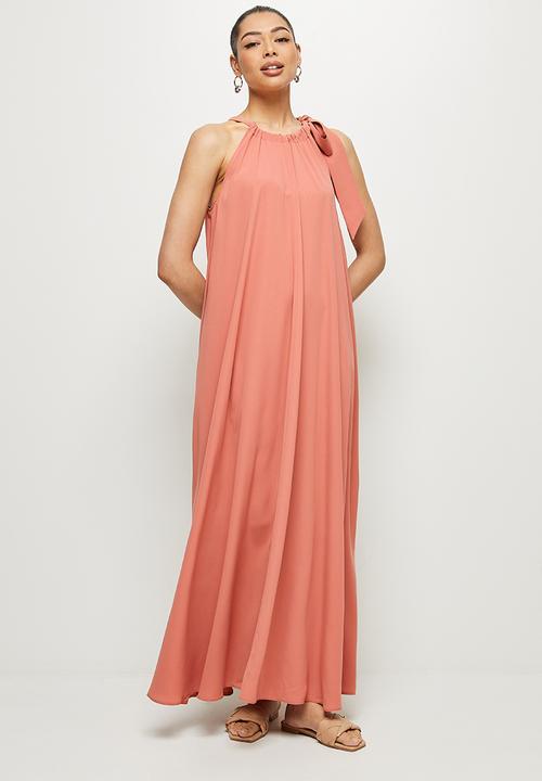 MILLA - Halter trapeze maxi with tie - salmon