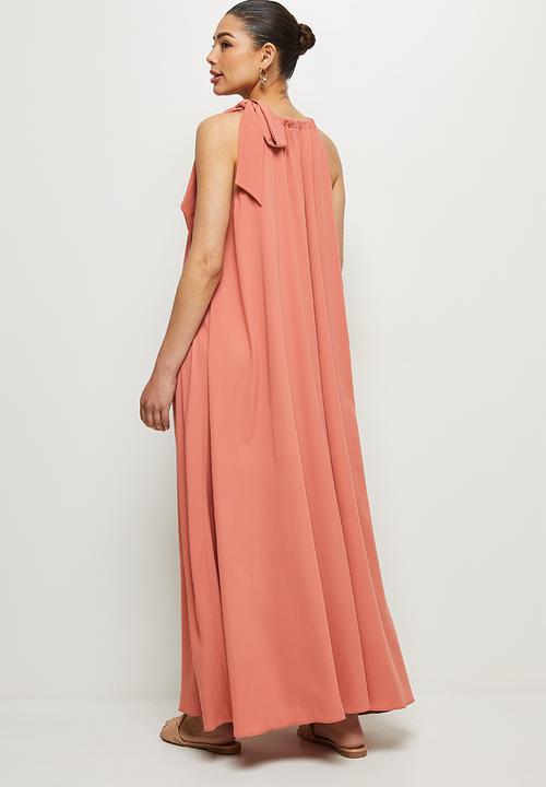 MILLA - Halter trapeze maxi with tie - salmon