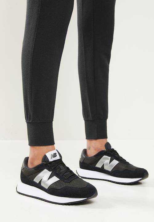 New Balance  - Classic core pant - black