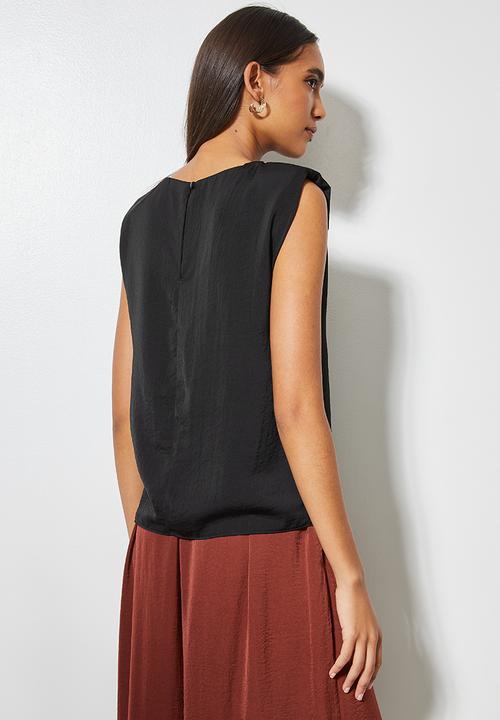 VELVET - Muscle shoulder pad blouse with gauged neck detail - black 