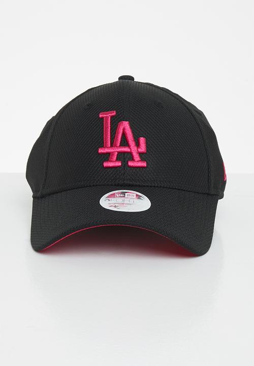New Era - 940 womens league essential losdod - black