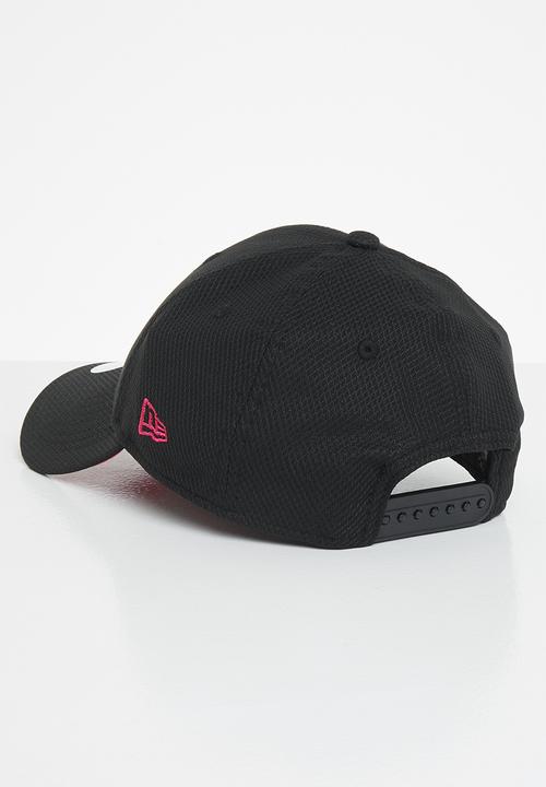 New Era - 940 womens league essential losdod - black
