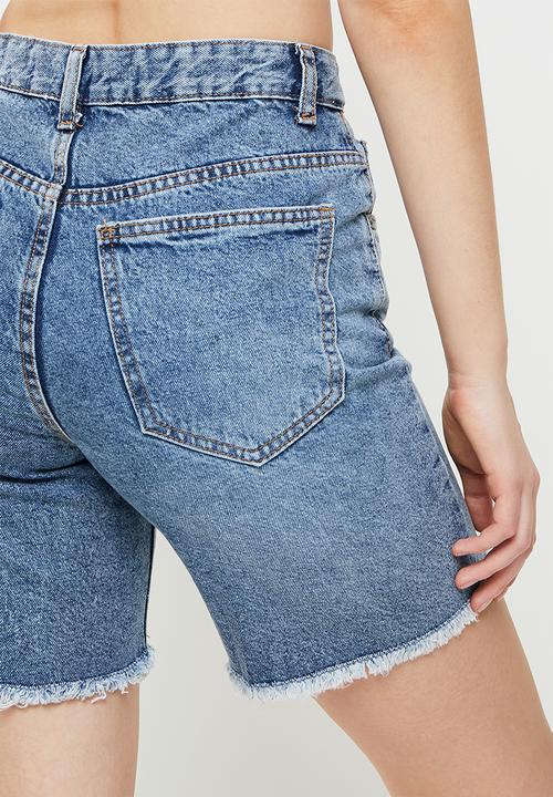 Cotton On - Straight denim bermuda short - blue