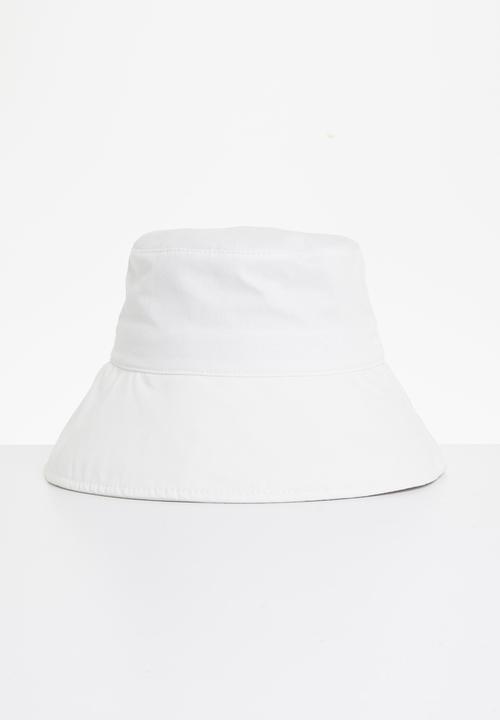 Superbalist - Taryn bucket hat - cream