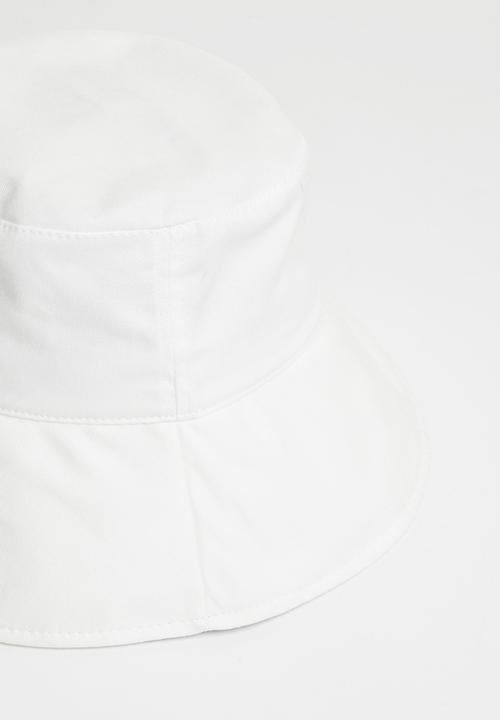 Superbalist - Taryn bucket hat - cream