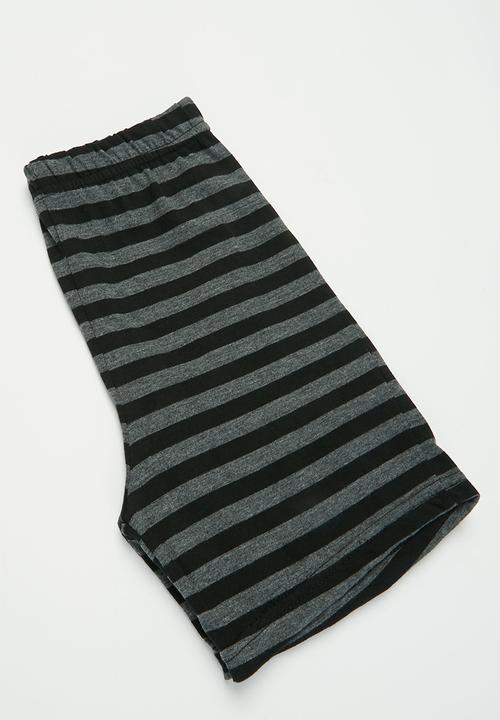 Pop Candy - Tee & shorts pj set - black