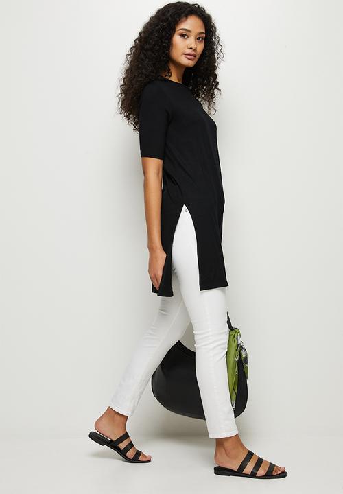 edit - Longline deep slit tee - black