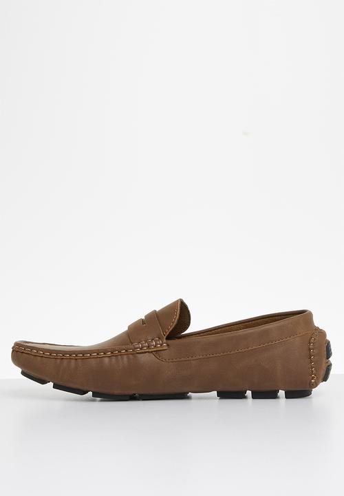 STYLE REPUBLIC - Cj driver - tan