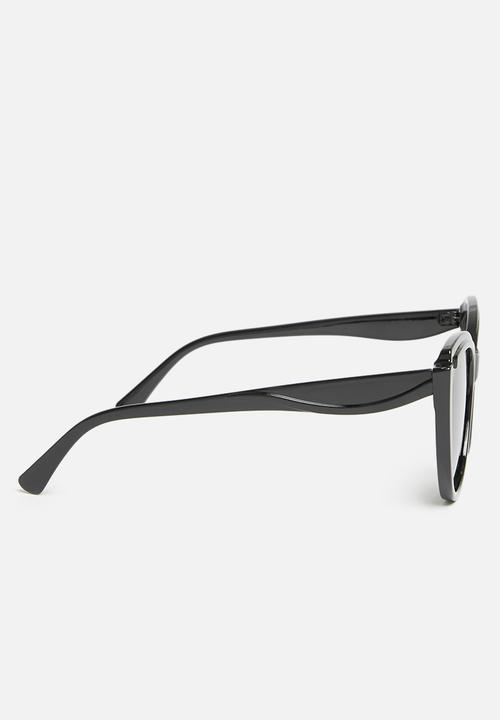 Superbalist - Dana cateye sunglasses - black