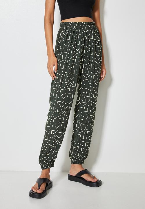 Superbalist - Easy jogger - green & white 