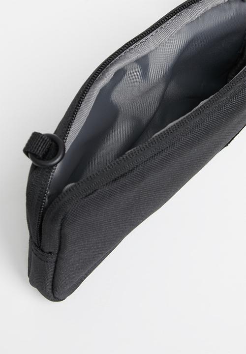 Levi’s® - Horizontal lanyard bag 59 regular - black