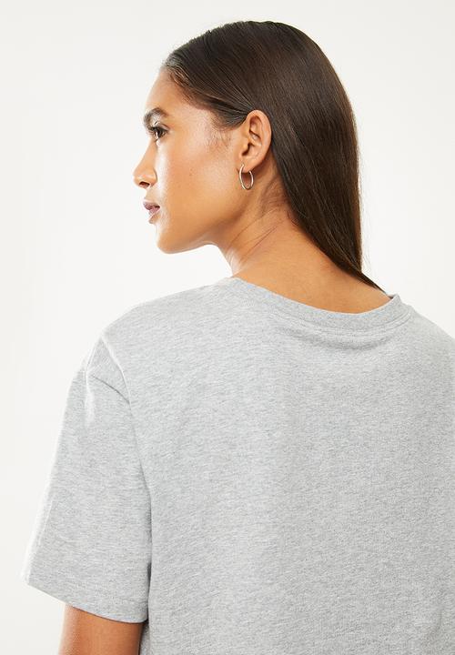 Nike - Nsw tee essntl crp icn ftr - grey