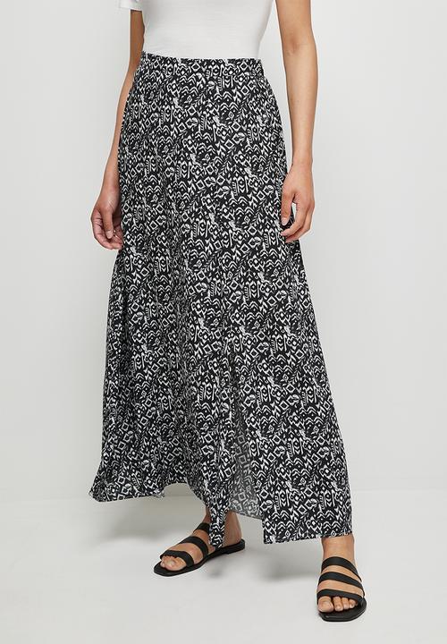 edit - Pull on slit maxi skirt - tropical ikat black