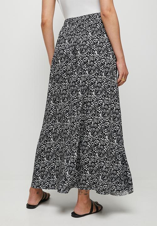 edit - Pull on slit maxi skirt - tropical ikat black
