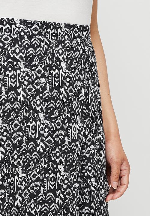 edit - Pull on slit maxi skirt - tropical ikat black