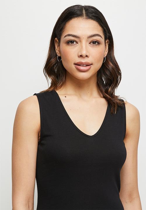 edit - V-neck heavy knit column dress - black