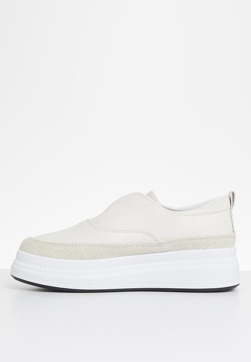 Butterfly Feet - Senhora 2 flatform sneaker - beige