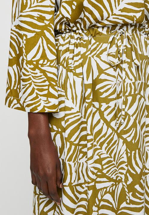edit - Wide sleeve notch neck midi dress - olive palm print