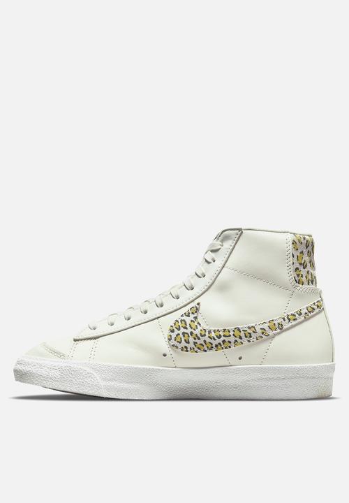 Nike - Blazer mid '77 se - sail/sail-lt lemon twist-black