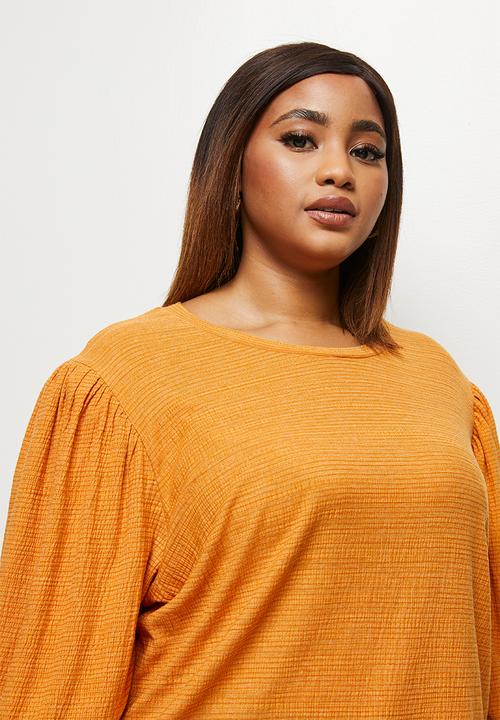 edit Plus - Textured bellow sleeve tee - mustard