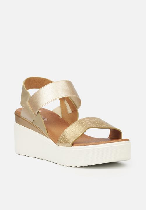 Butterfly Feet - Cascada wedge - gold