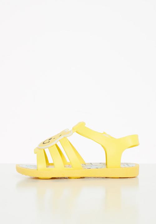 Character Group - Winnie jelly sandals - yellow