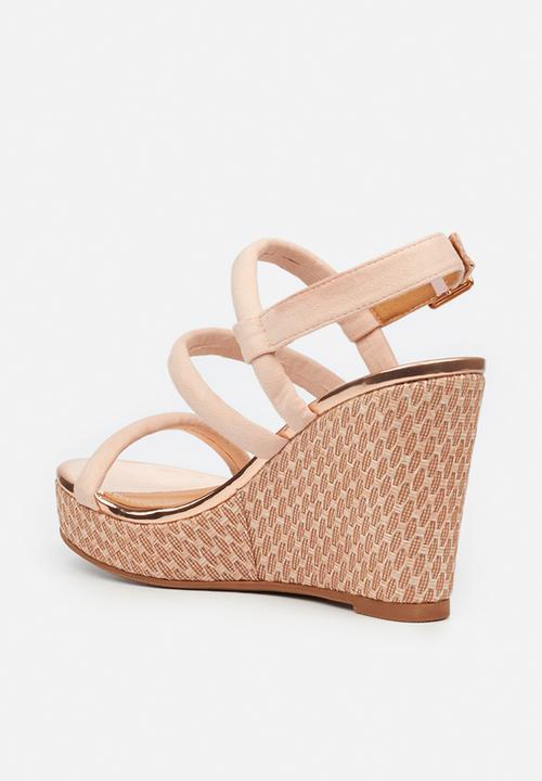 Butterfly Feet - Santana wedge - pink