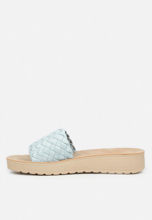 Butterfly Feet - Slitheran 2 flatform sandal - light blue