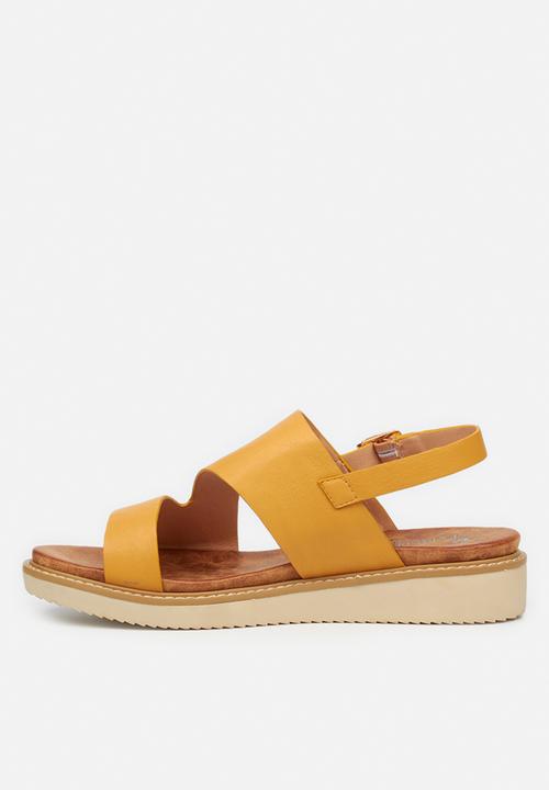 Butterfly Feet - Minera 1 sandal - mustard