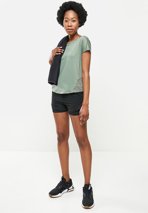 dailyfriday - Cut out back yoga top - olive